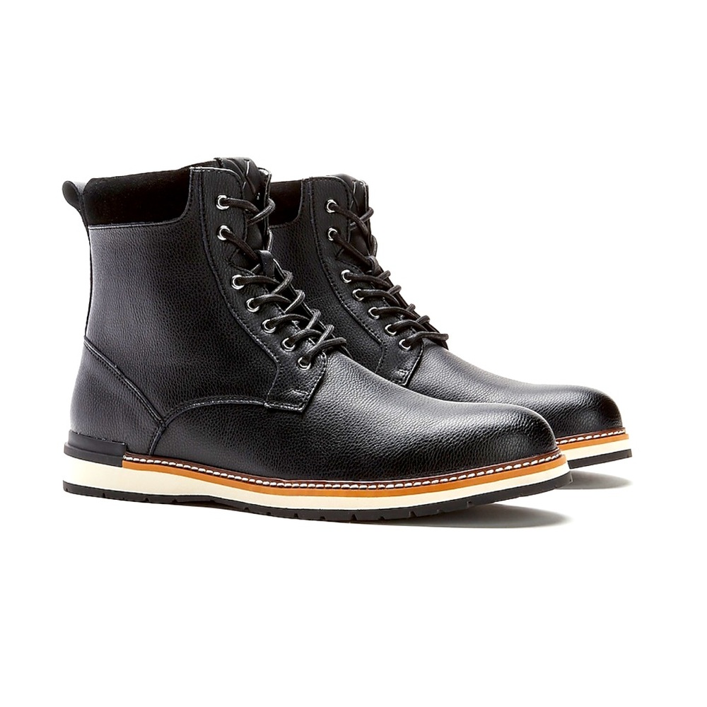 EXPRESS Authentic leather Boots